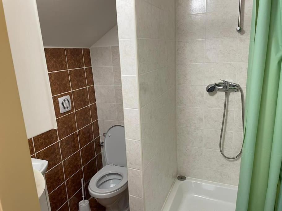 Apartman Katarina V Penzione Pod Smrekom มาร์ติน ภายนอก รูปภาพ